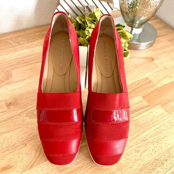 Donald J. Pliner May Women's Pull On Red Loafer Flat Size 7 - Picture 10 of 12